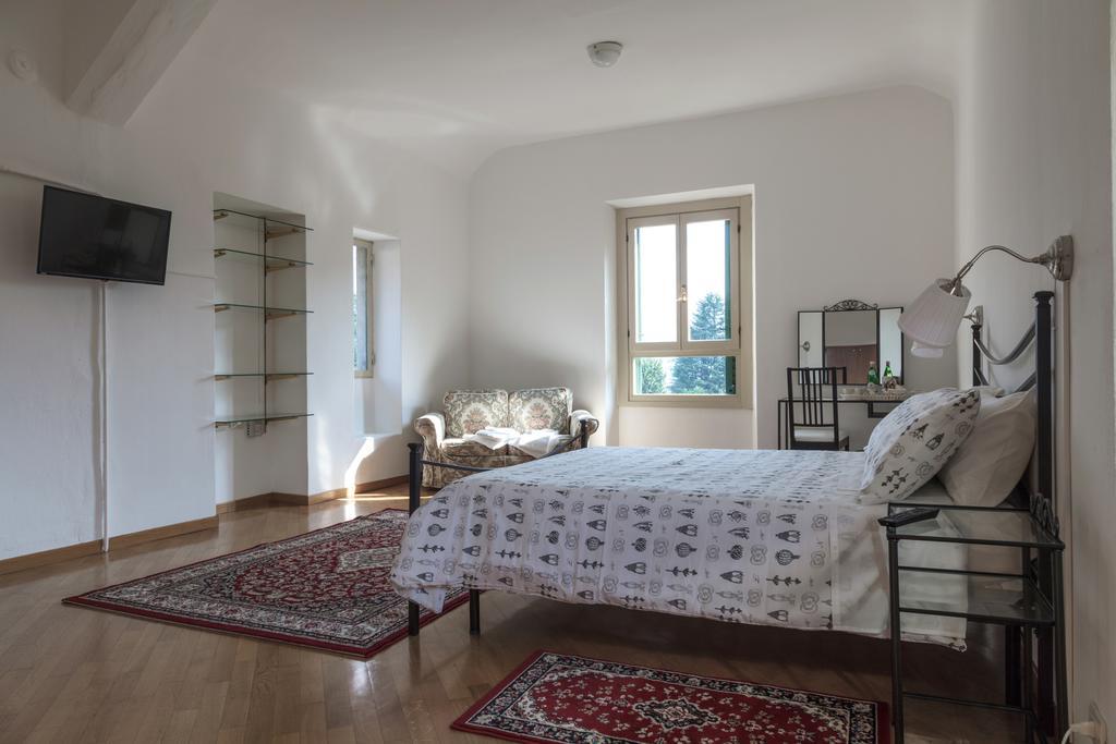 Villa Del Cigno Lecco Zimmer foto